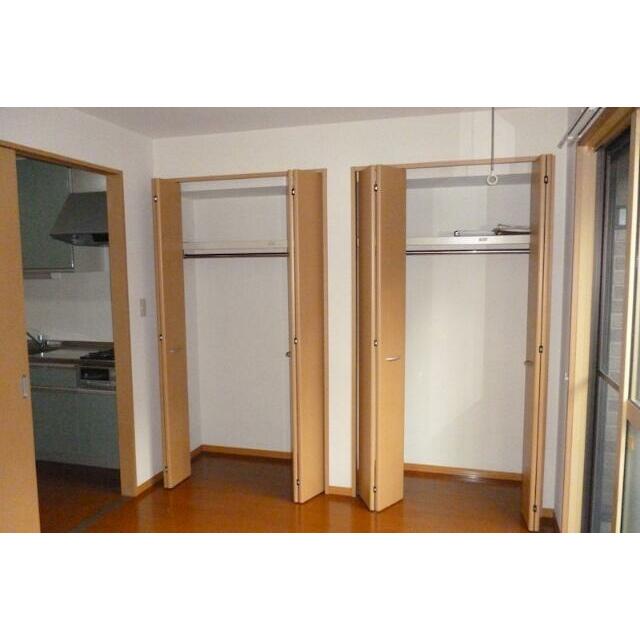 収納　クローゼット完備。
