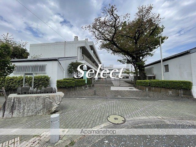 小学校　横浜市立西前小学校（小学校）まで117m