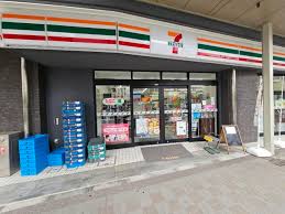 コンビニ　セブンイレブン 江東亀戸4丁目店（コンビニ）まで374m