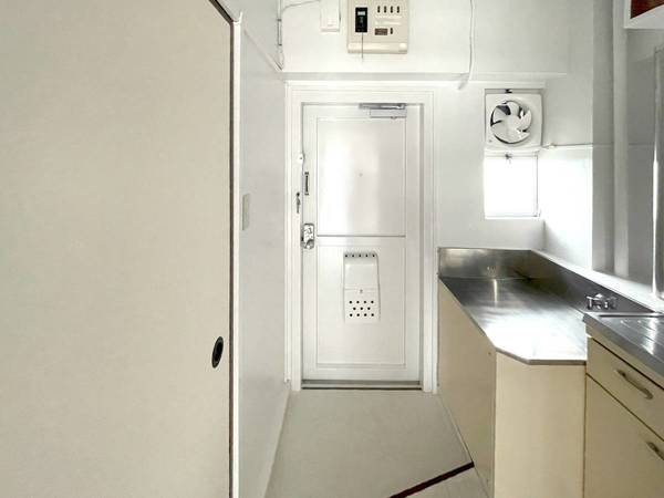 玄関　ビレッジハウスの同一物件・同一タイプの間取りの写真です