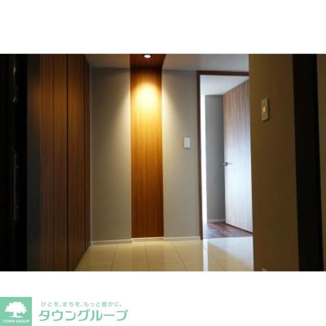 玄関　※写真は同タイプ住戸です。