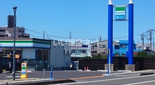 コンビニ　ファミリーマート　仙台若林六丁目店（コンビニ）まで447m