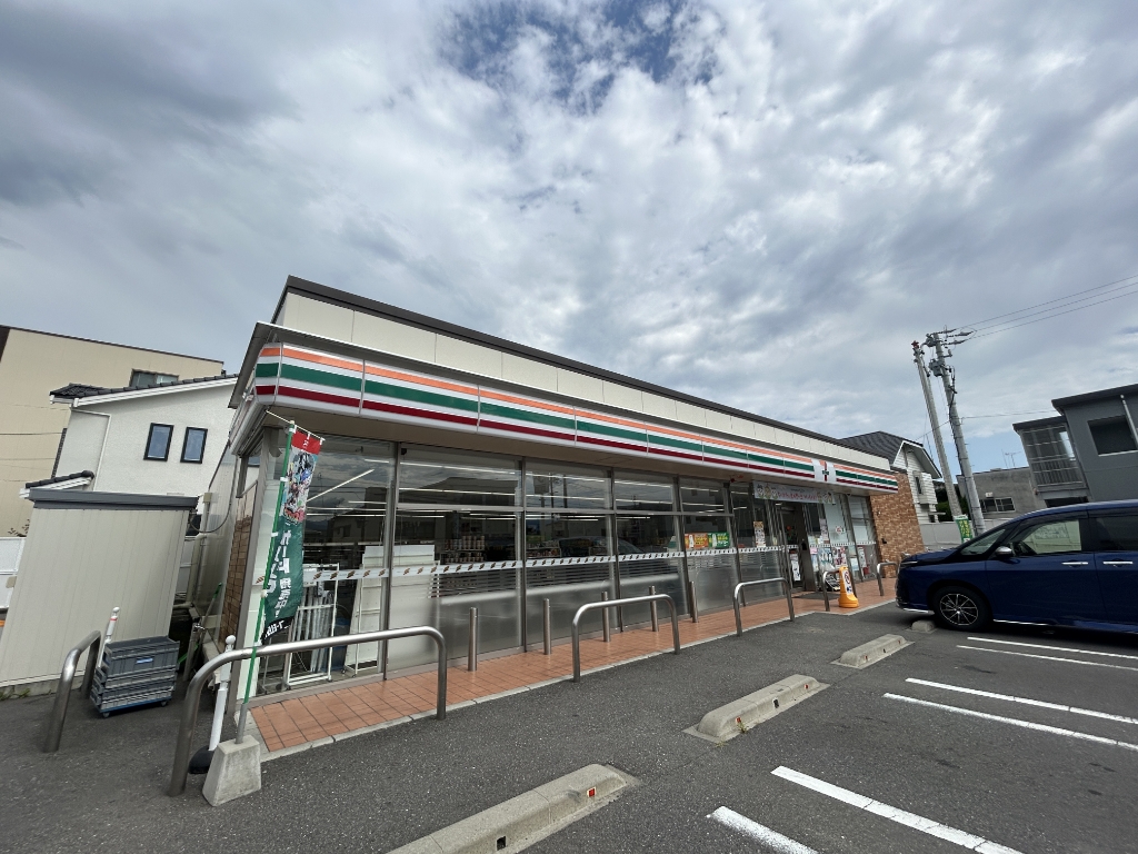 コンビニ　セブンイレブン 松本北深志店（コンビニ）まで260m