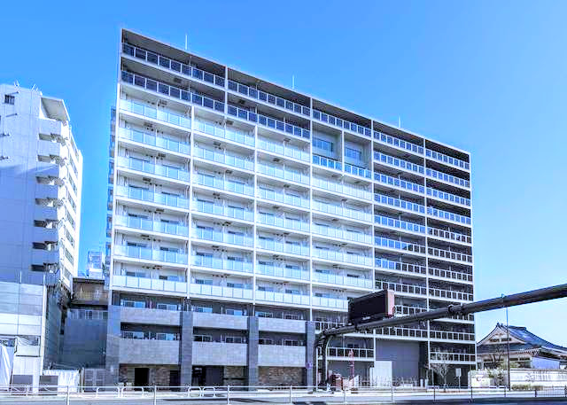 1K Mansion in Minato, Tokyo - Image 1