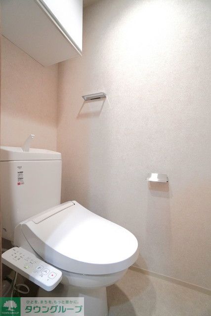 トイレ　※写真は同タイプ住戸です。