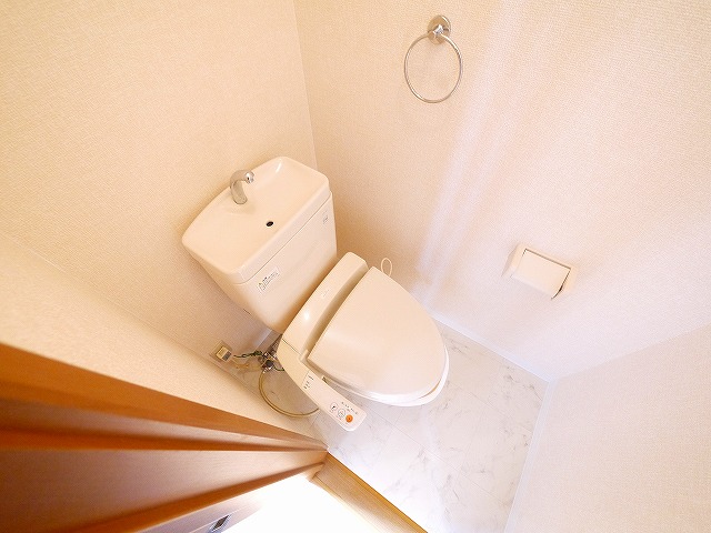 トイレ　ゆったりとした空間のトイレです
