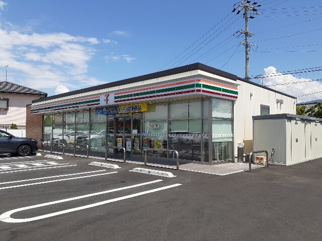コンビニ　セブンイレブン更埴インター南店（コンビニ）まで150m