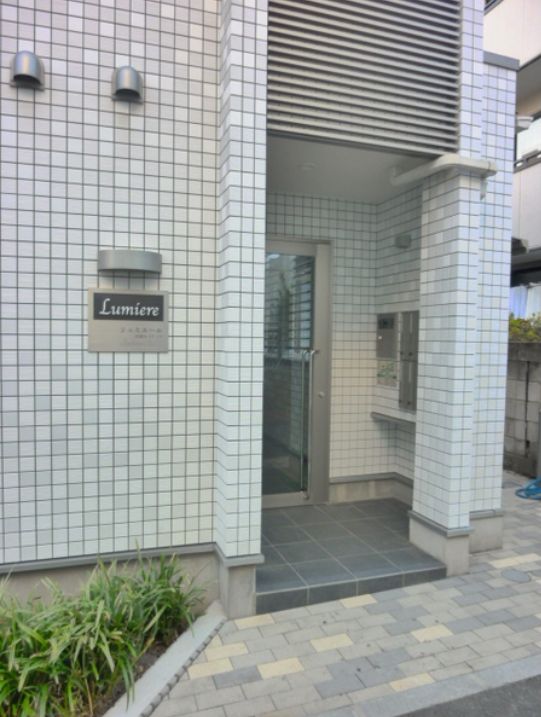 エントランス　弊社は都内全域の物件をご紹介可能です！