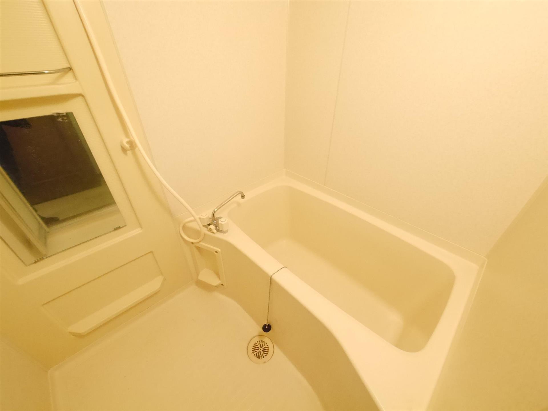 ガーデンホームズ茶屋町の風呂写真