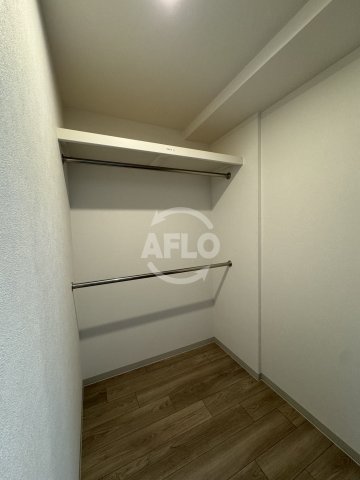 収納　アーバネックス南森町EAST　ウォークインクローゼット