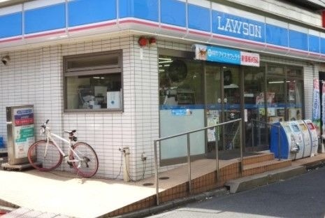 コンビニ　ローソン両国三丁目店（コンビニ）まで304m