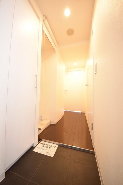 玄関　お部屋探しは【タウンハウジング千葉店】にお任せ下さい♪