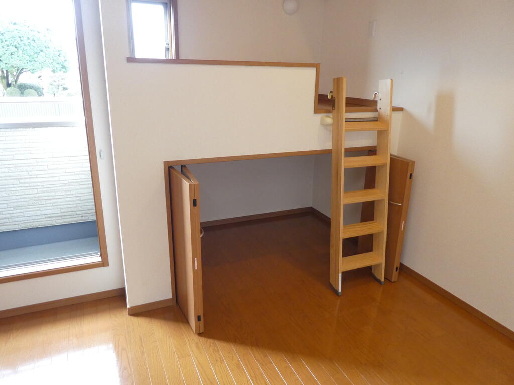 収納　下部収納＋上部ロフト