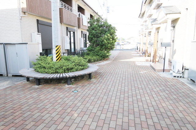 ＪＲ東北本線 郡山駅 2階建 築21年の外観写真