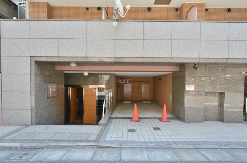 ロビー　★見学予約受付中★