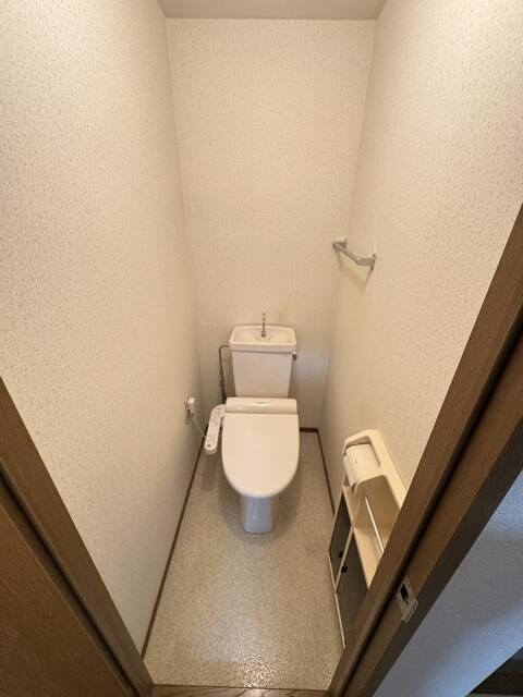 メゾンエスポワールB棟のトイレ写真