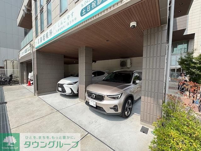 駐車場　駐車場