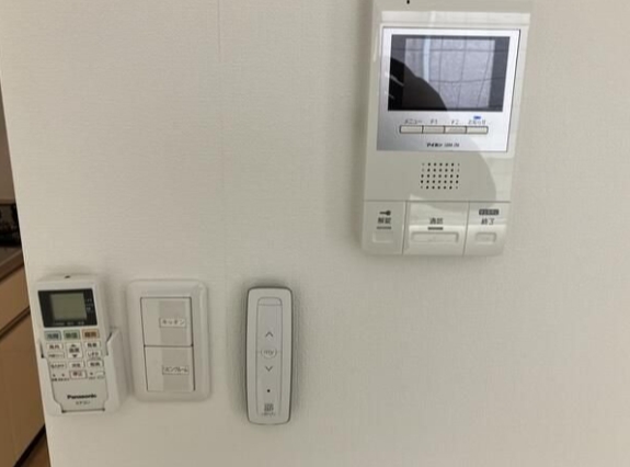 セキュリティ　☆安心のTVモニタ付きインターホン☆