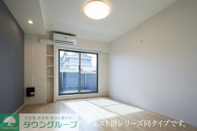 アーバンコート エフの居間写真