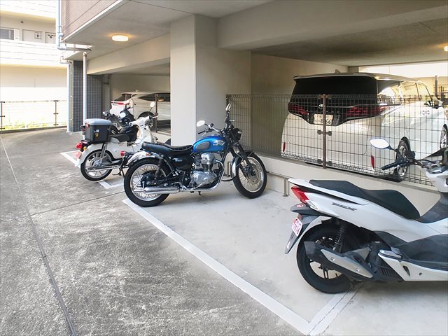 ロイヤルステージ吉塚の外観写真