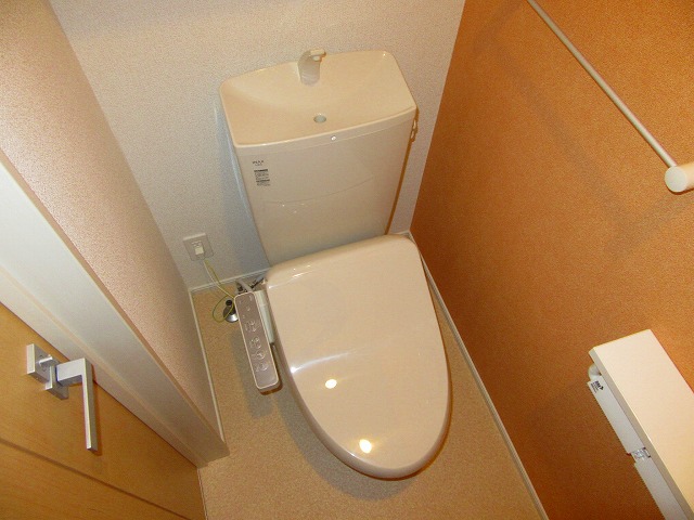近鉄南大阪線 古市駅 徒歩7分 2階建 築8年のトイレ写真