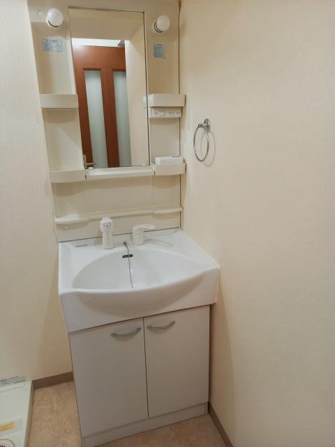 洗面設備　同仕様