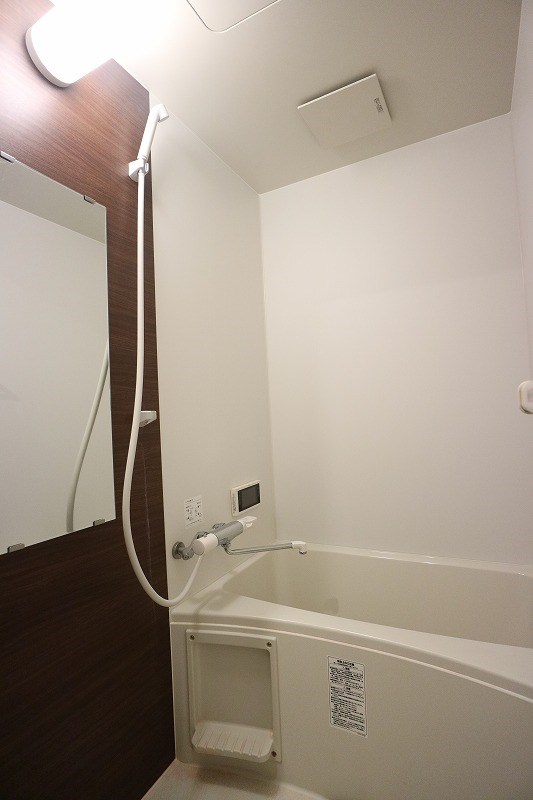 バス・シャワールーム　※別部屋参考写真