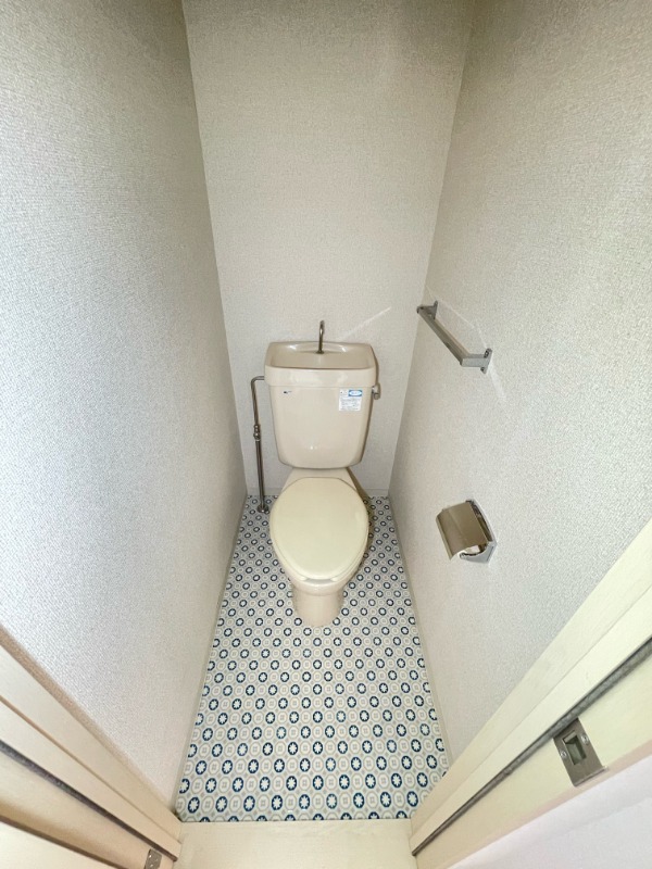トイレ　※他部屋参考写真