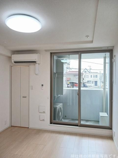 オークフォレスト明和VIIの居間写真