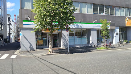 コンビニ　ファミリーマート 築地市場前店（コンビニ）まで48m