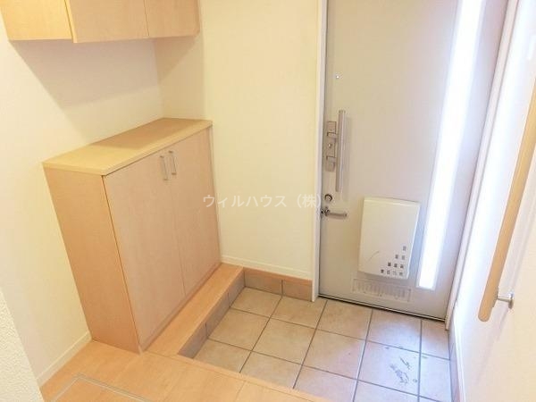 玄関　シューズボックスあり！