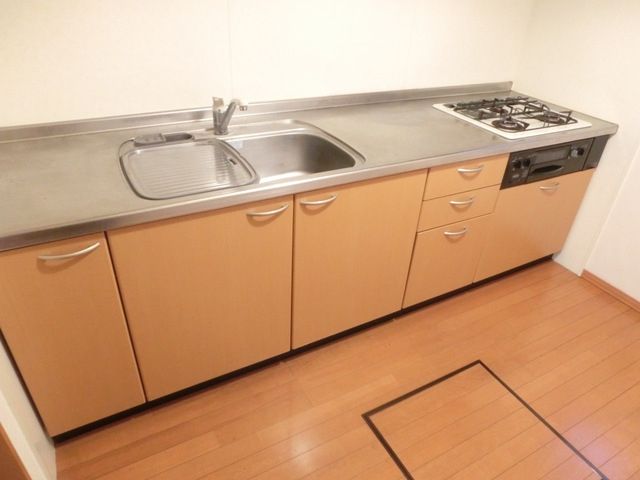キッチン　３口ガスシステムキッチン