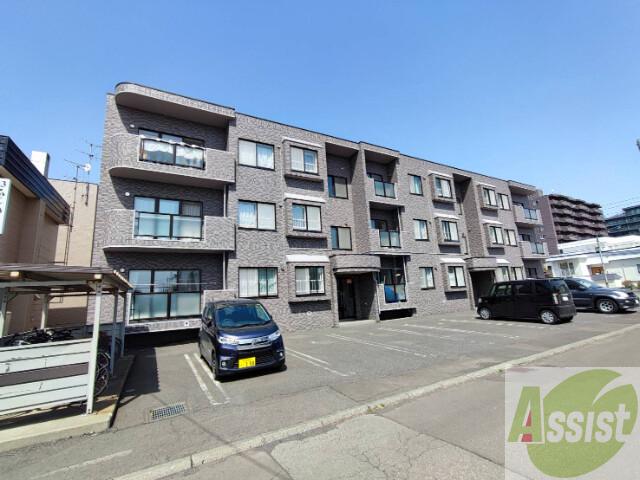 建物外観　札幌市北区屯田６条「クリスタルリバー六番館」