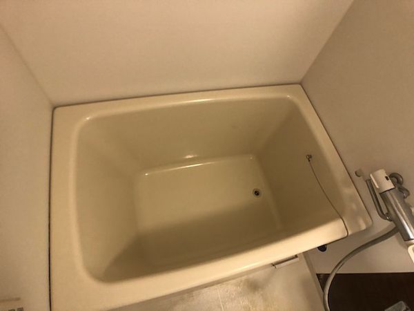 バス・シャワールーム　写真は同タイプ住居です。