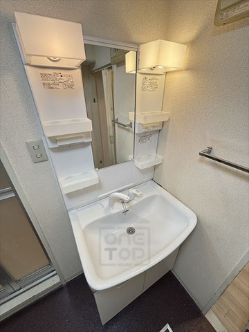 ドゥエルなかせいの内装写真