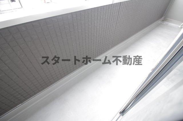 バルコニー　広々としたバルコニーです