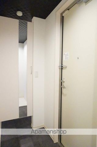 ラフィネ千木の玄関写真