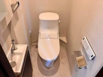 京王井の頭線 高井戸駅 徒歩11分 2階建 築6年のトイレ写真