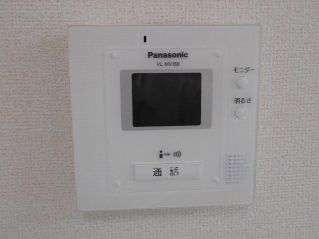 セキュリティ　カラーＴＶモニター付インターホン完備