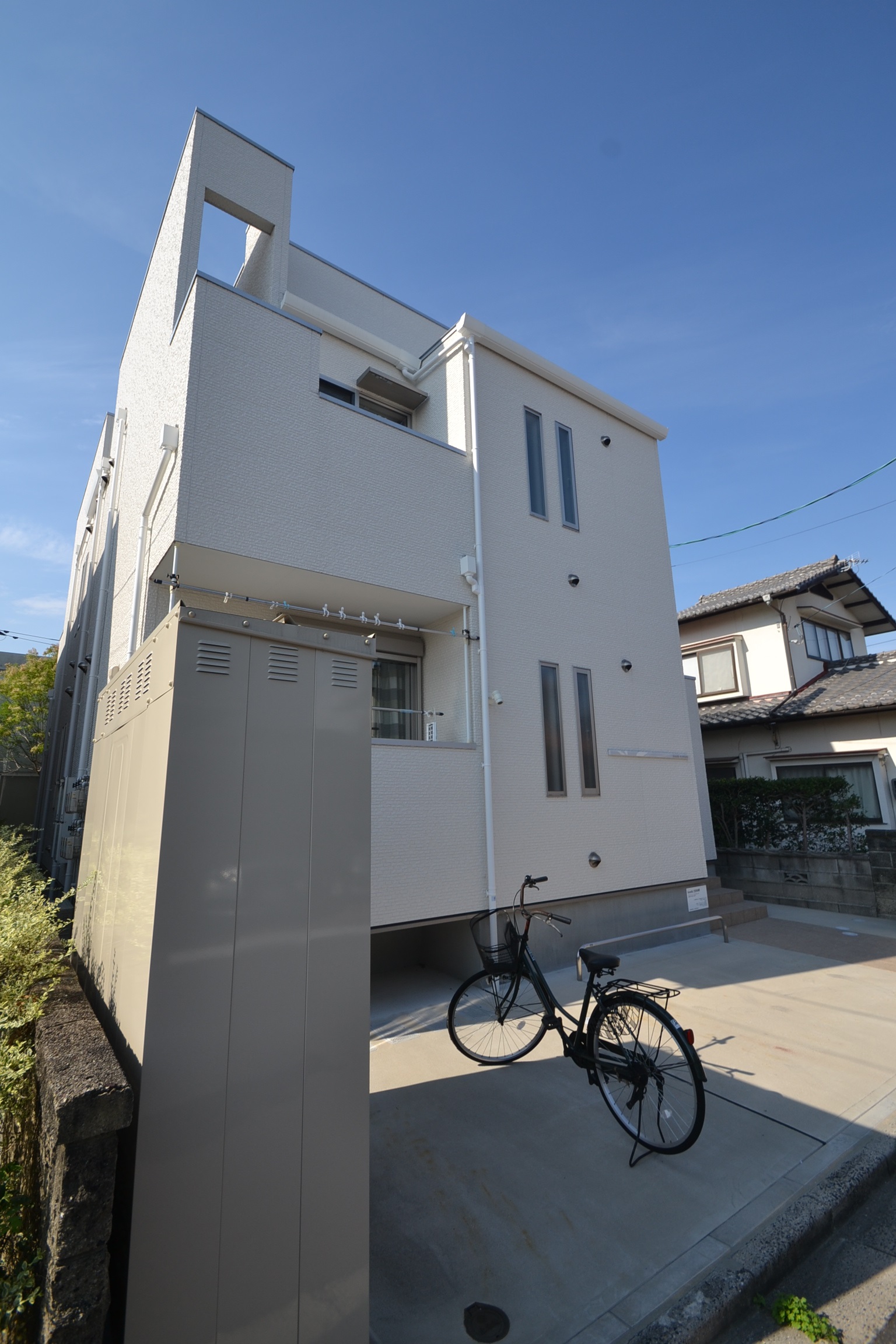 【Grandtic 廿日市本町の建物外観】