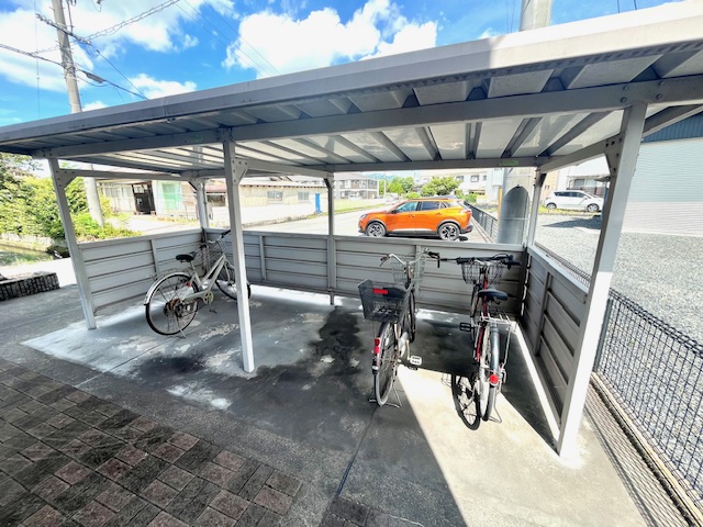 駐車場　駐輪場
