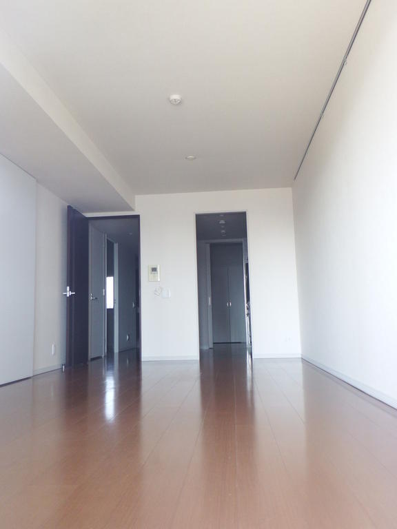 居室・リビング　LDK16.2帖　陽当り良好