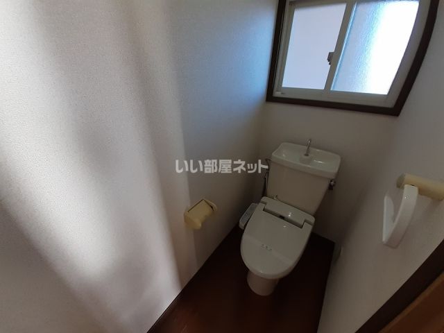【ユリハイツB棟のトイレ】