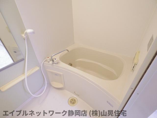 バス・シャワールーム　日々の暮らしに欠かせないお風呂です