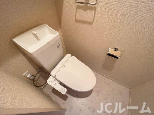 【レフィナードCのトイレ】