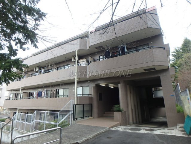 川崎市宮前区けやき平のマンションの建物外観