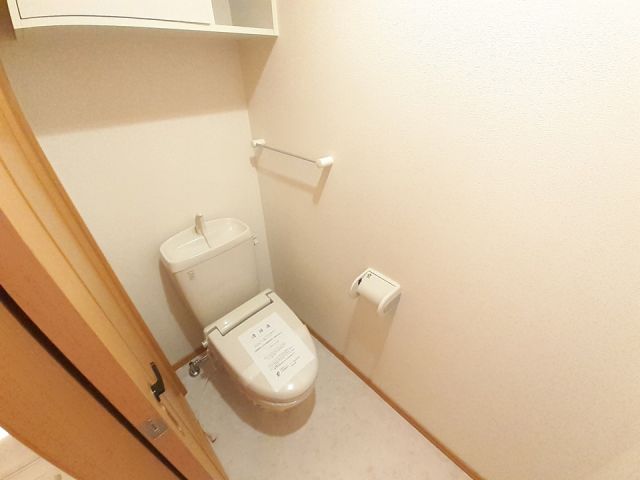 【宗像市陵厳寺のアパートのトイレ】