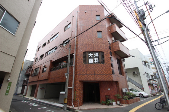 広島市中区住吉町のマンションの建物外観