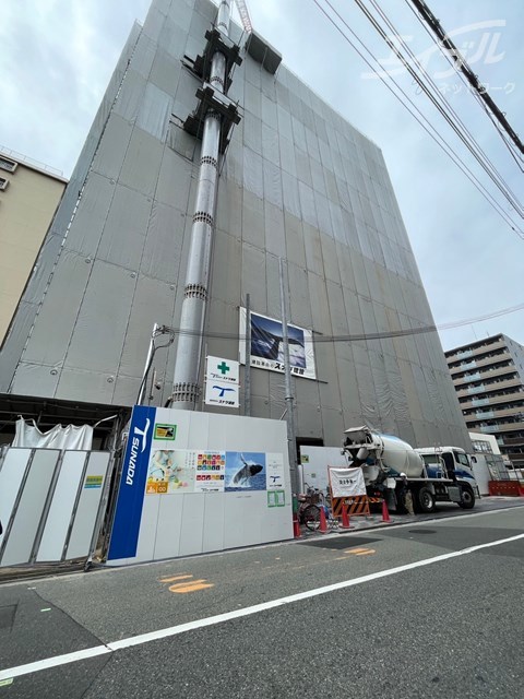 吹田市江坂町のマンションの建物外観