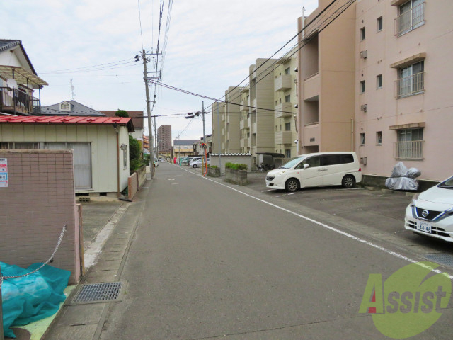 【仙台市宮城野区新田のマンションの駐車場】